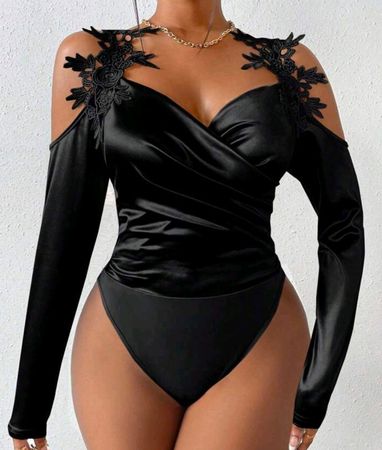 Body noir chic à broderies, taille M