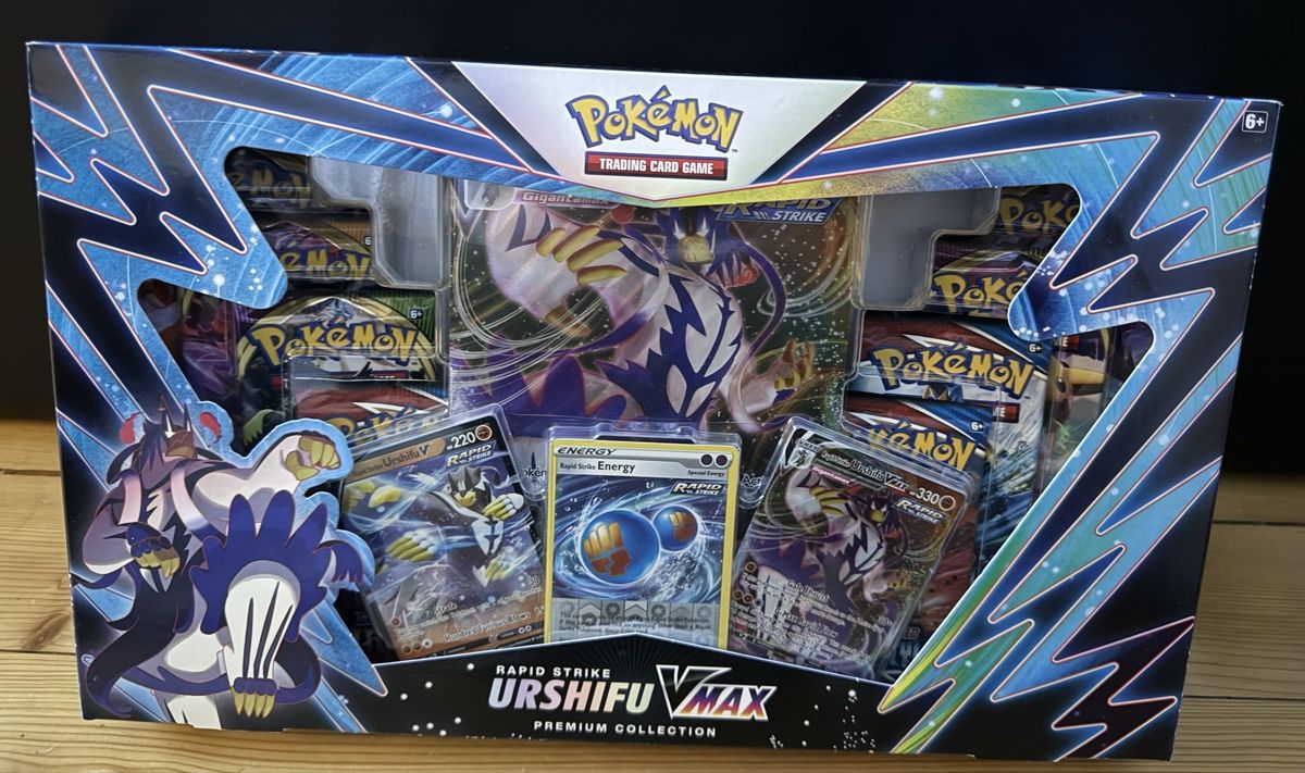 Pokémon Carte collezionabili: Urshifu VMAX Rapid Strike - Premium Collection Box – Nuovo e nell'imballaggio originale da Winterthur venduto da Svrvh97