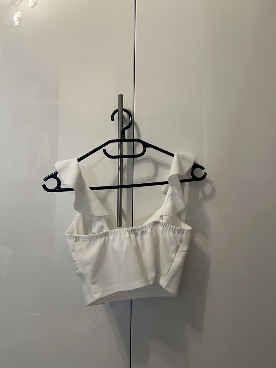 Shein Top: Top mit integrierten Cups – Usato da Dietikon venduto da Mischi2167 1
