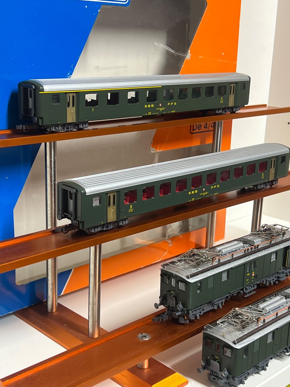 Roco Modellini di ferrovie: Roco 43024 SBB-SET  De 4/4  H0 DC Analog – Nuovo (secondo la descrizione) da Geroldswil venduto da TopTrain54 3