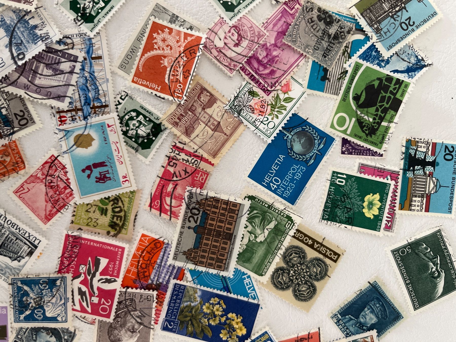 Tutti i francobolli: Lot 19: Lot mit mix Briefmarke – Usato da Chiasso venduto da AzenYa 2