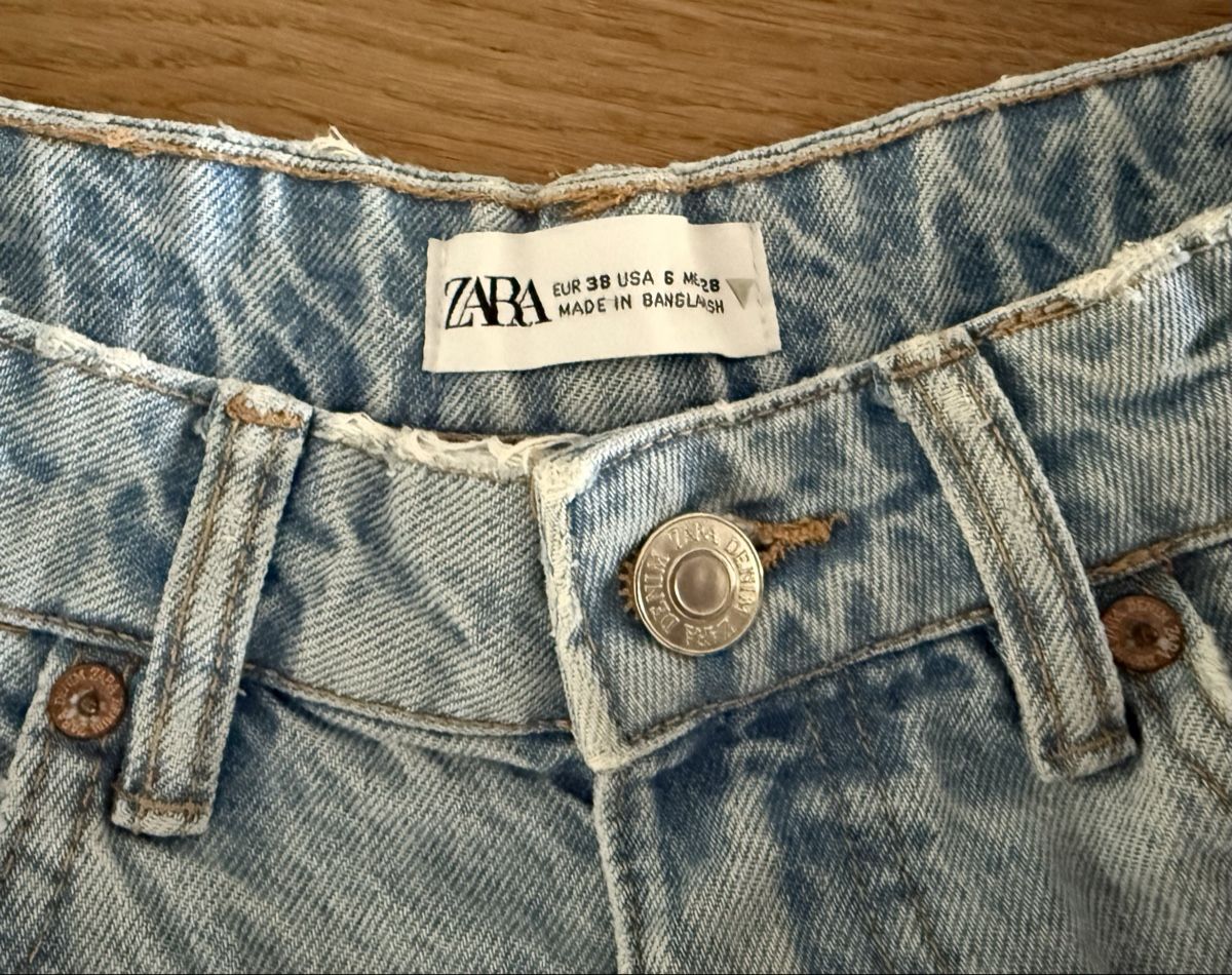 Zara Jeans: Jeans-Shorts, Zara,  Grösse 38 hellblau  – Usato da Anglikon venduto da Haraldinho 2