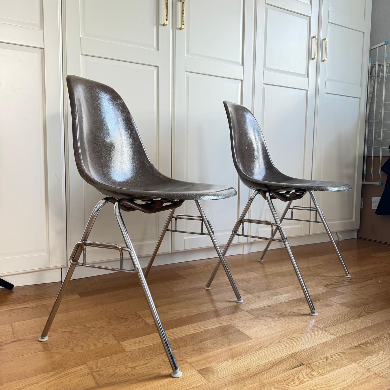 Vitra Sedie: Original Vintage Eames Fiberglass Chair – Usato da Zürich venduto da valentinacoluccia 1