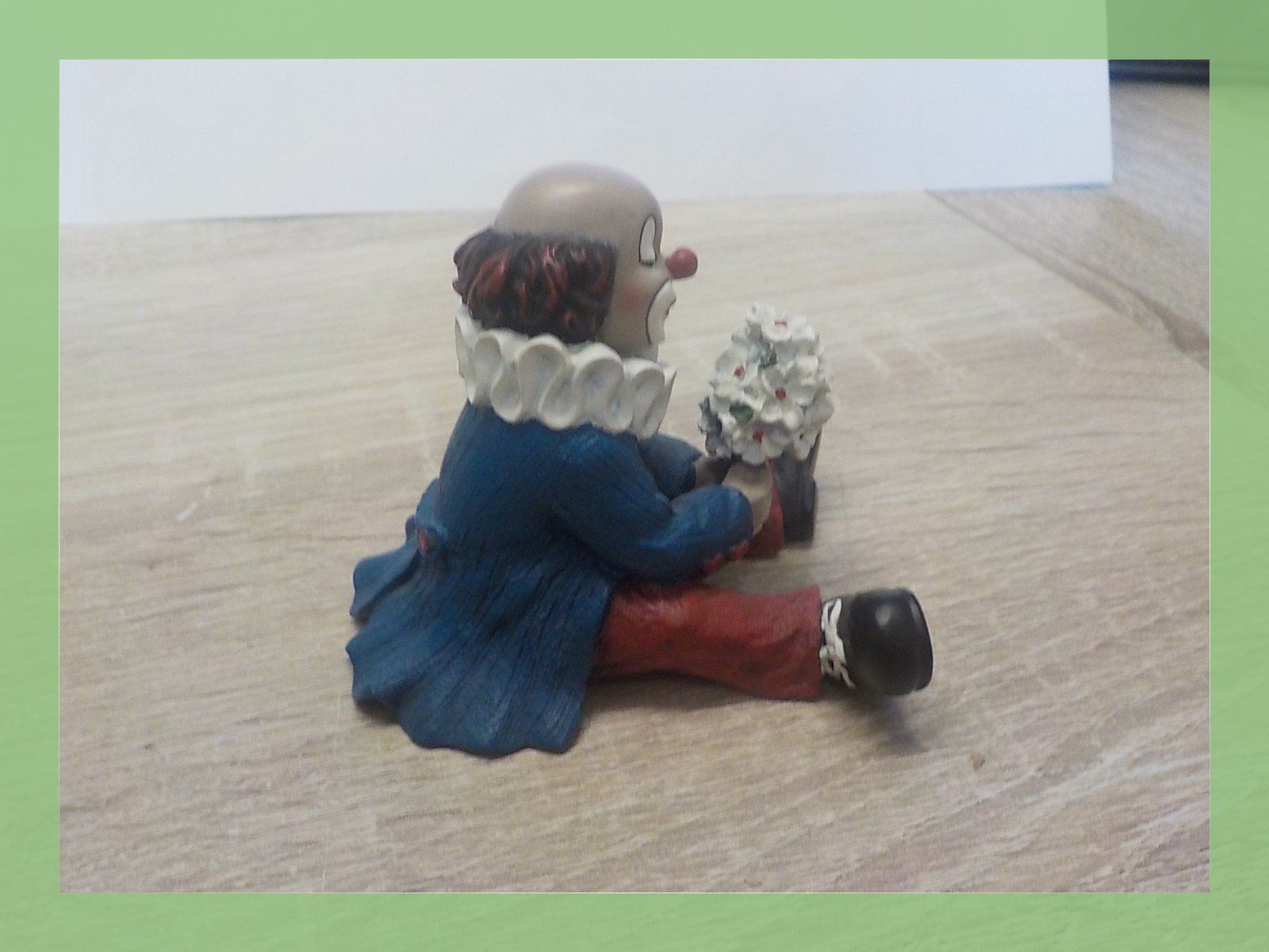Statuette: Niedlicher Gilde Clown Figur mit Blumenstrauß – Usato da Bülach venduto da Freieck 1