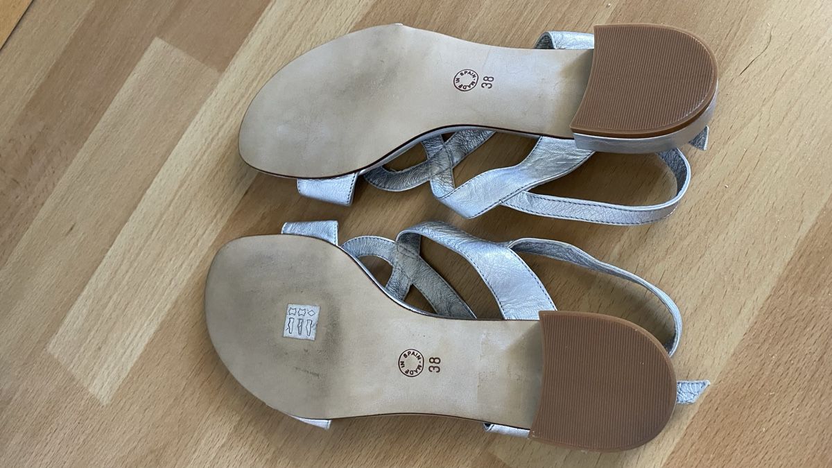 Scarpe da donna: Sandalen silber Grösse 38 stilemoda Leder – Nuovo (secondo la descrizione) da St.Gallen venduto da LUMUMBA7 3