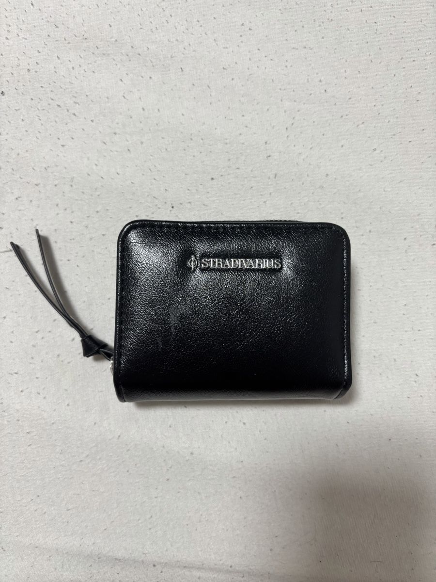 Stradivarius Portafogli: Porte monnaie  – Nuovo (secondo la descrizione) da Monthey venduto da Susii_M
