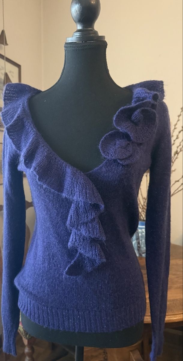 Sisley Maglioni & Felpe: Pull Sisley violet – Volants & fleurs – Usato da Neuchâtel venduto da ass_gdc7