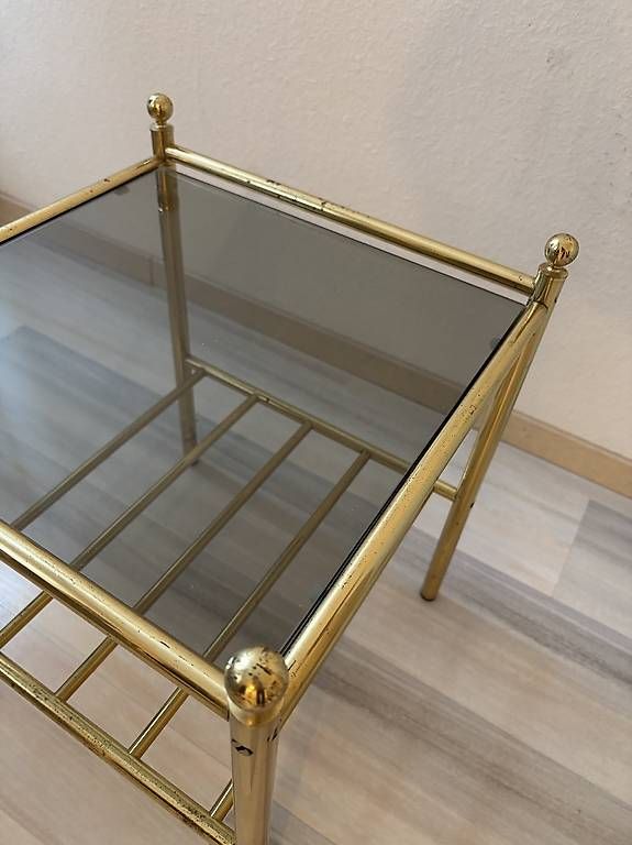 Tavoli: Goldener Beistelltisch mit Glasplatte – Usato da Oberengstringen venduto da exmex 1