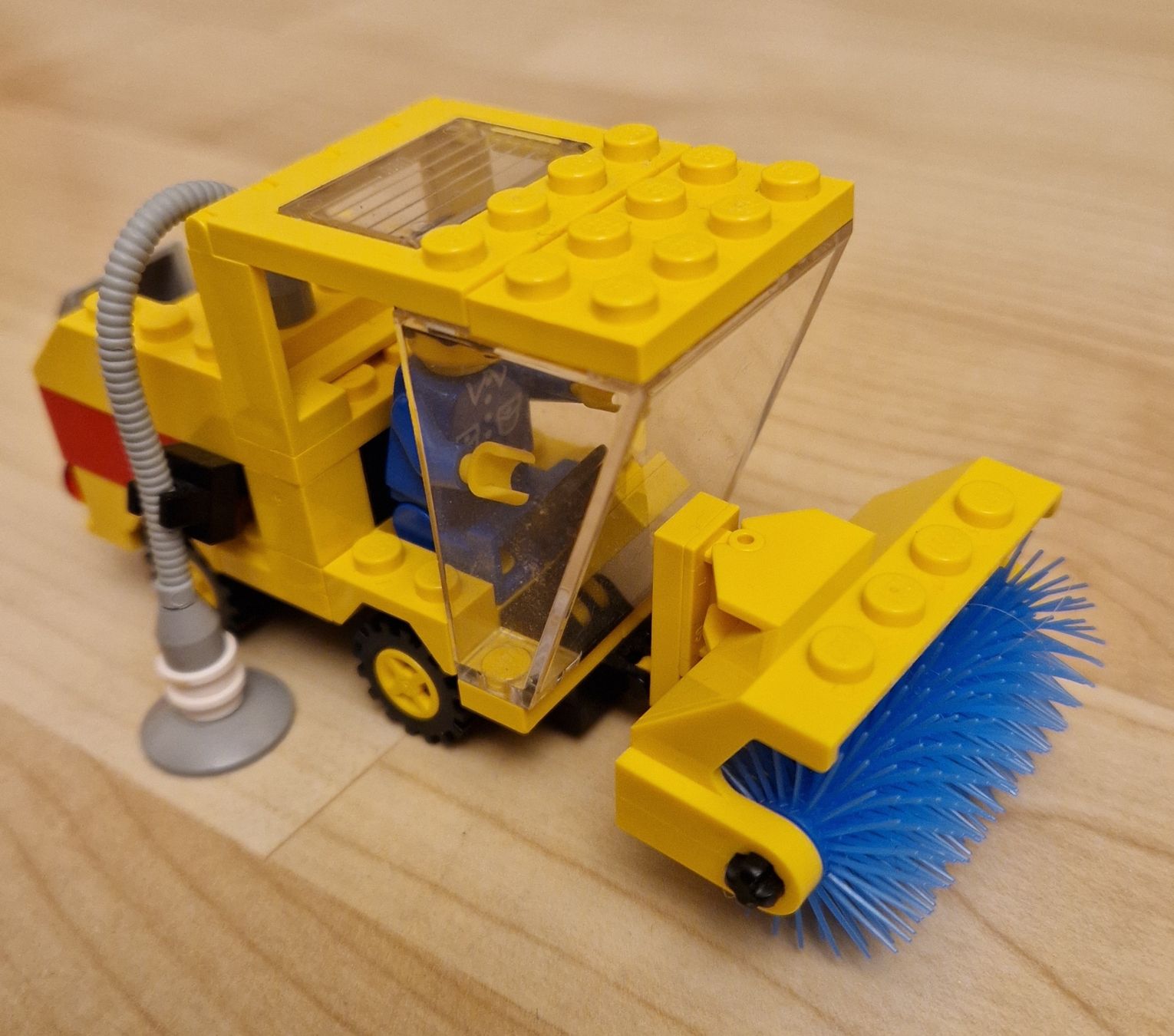Lego Spielzeuge: Strassenwischmaschine – Gebraucht aus Opfikon von Meug 4