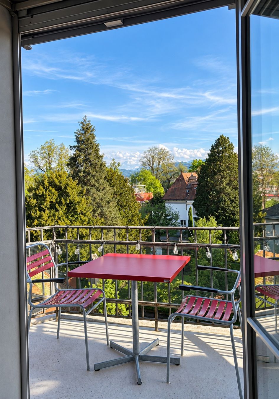 Schaffner Set de table et chaises: Schaffner Tisch und Stühle – D'occasion à Bern par Karo87