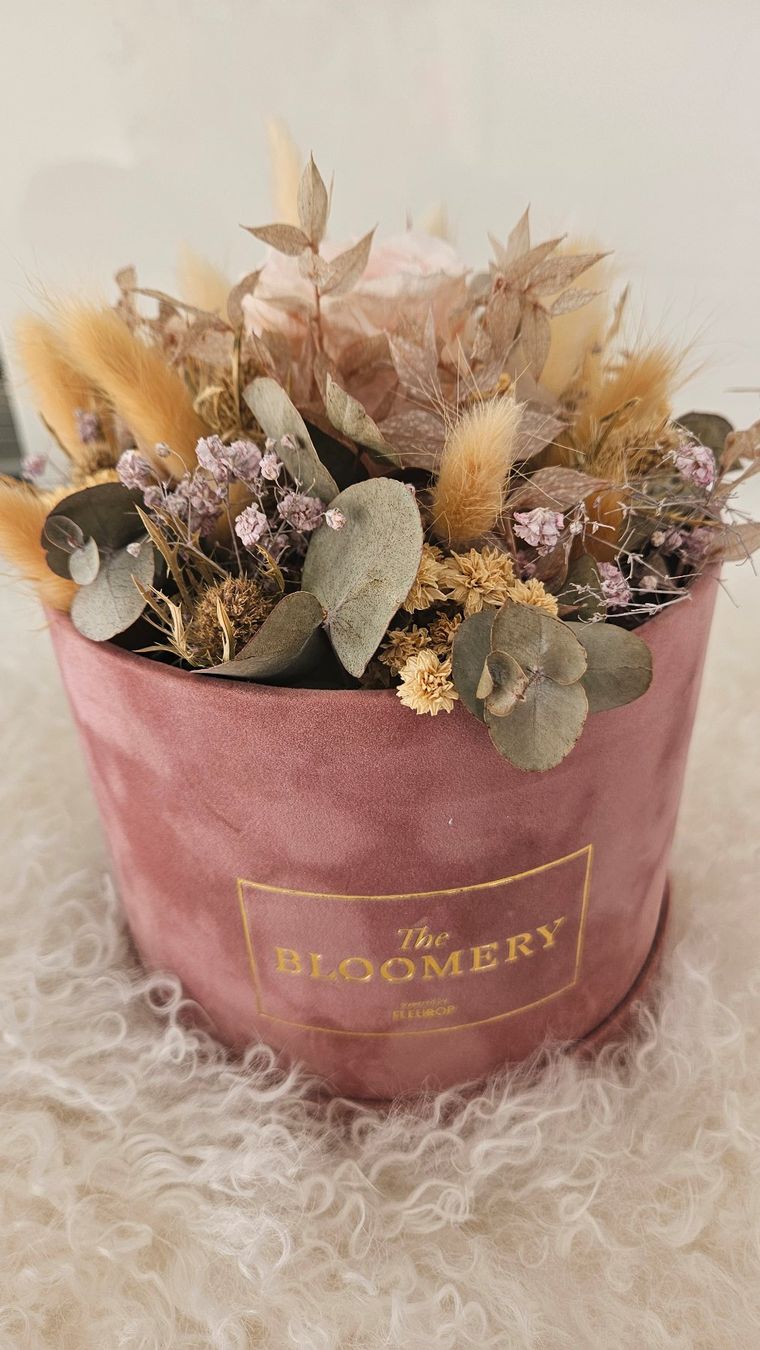 Tutte le decorazioni: Flowerbox Trockenblumen Gesteck Samtbox rosé Boho Style – Usato da Gossau ZH venduto da LeoniesDeko 9