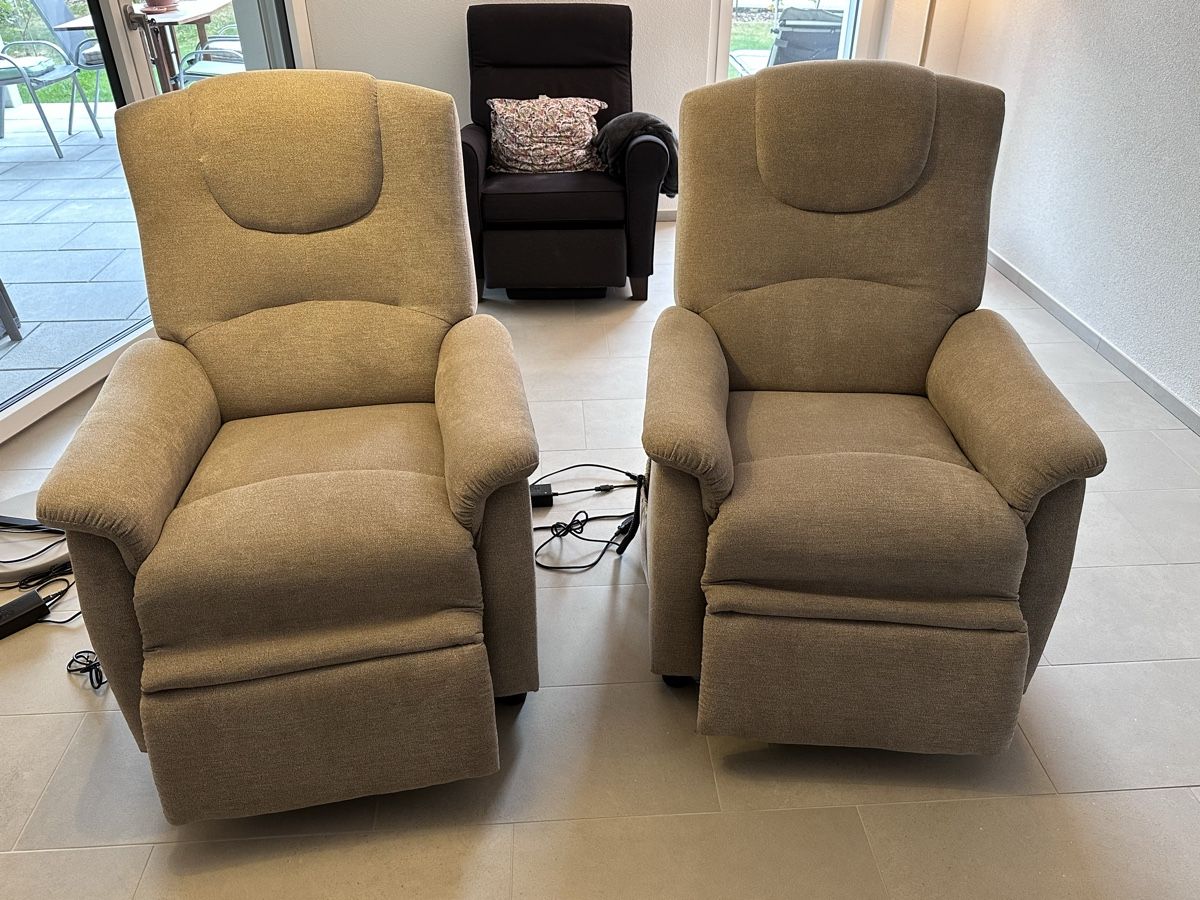 Poltrone: Relaxsessel mit Aufstehhilfe – Usato da Frick venduto da Jesa2012