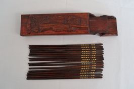 hochwertige Holz-Essstäbchen mit Kiste