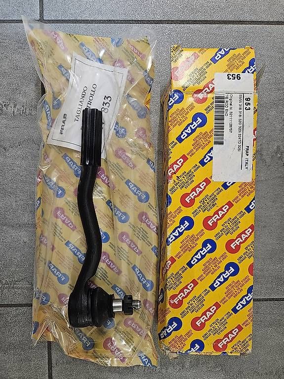 Alle Autoersatzteile: Vari pezzi di ricambio per BMW E30 / Ersatzteile – Gebraucht aus S. Antonino von Roby2111 1