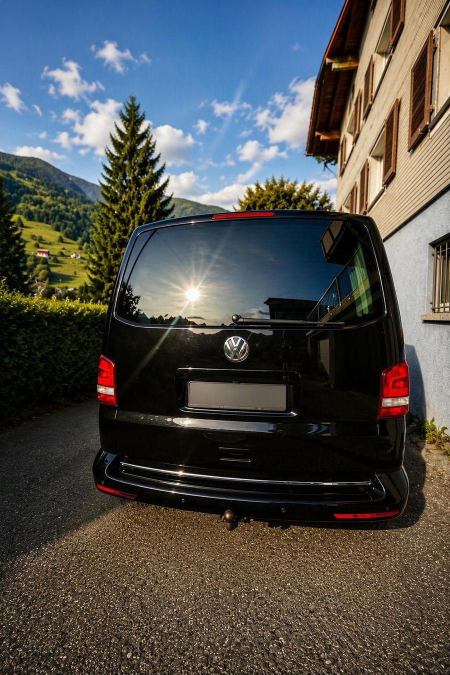VW Automobili: VW T5 Multivan D 4M EMT, mit Camping Einrichtung – Usato da Bürglen UR venduto da ArturoS 2