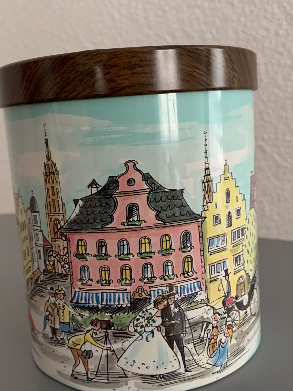 Contenitori & Simili: Vintage Blechdose Keksdose Stadtmotiv Retro – Usato da Ibach venduto da lisch3 4