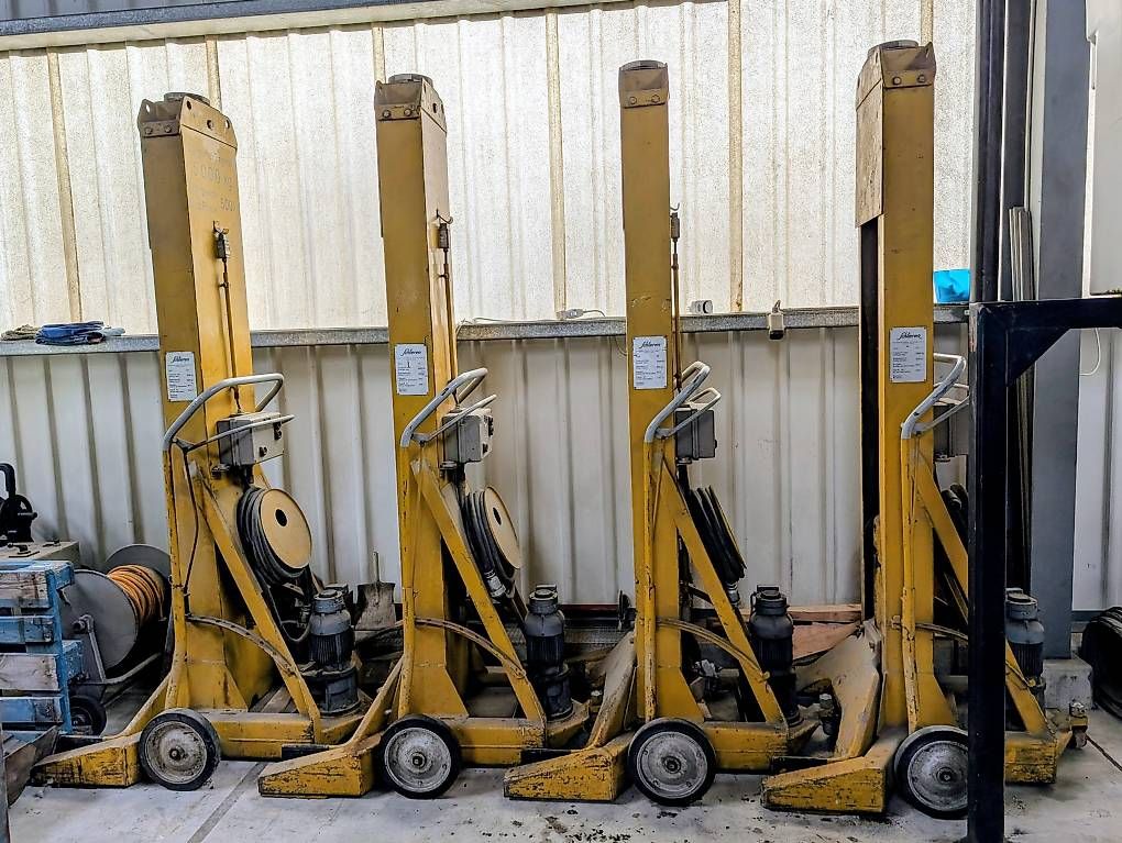 Hebebühne & Wagenheber: Mobile Radgreifer / Radheber LKW + PW – Gebraucht aus Steinach von Riski