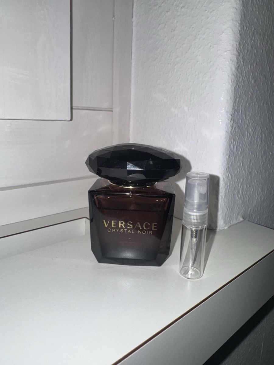 Versace Profumi & Eau de Toilette: Versace Crystal Noir EdP Abfüllung 3 ml – Nuovo (secondo la descrizione) da Pfäffikon ZH venduto da Tetu.33