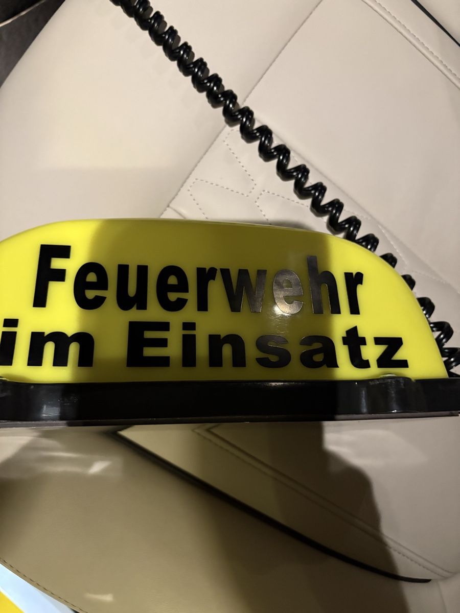 Lampen: Feuerwehr im Einsatz: Gelbe Blitzleuchte, 12V, – Neu (gemäss Beschreibung) aus Schattdorf von roman42. 3