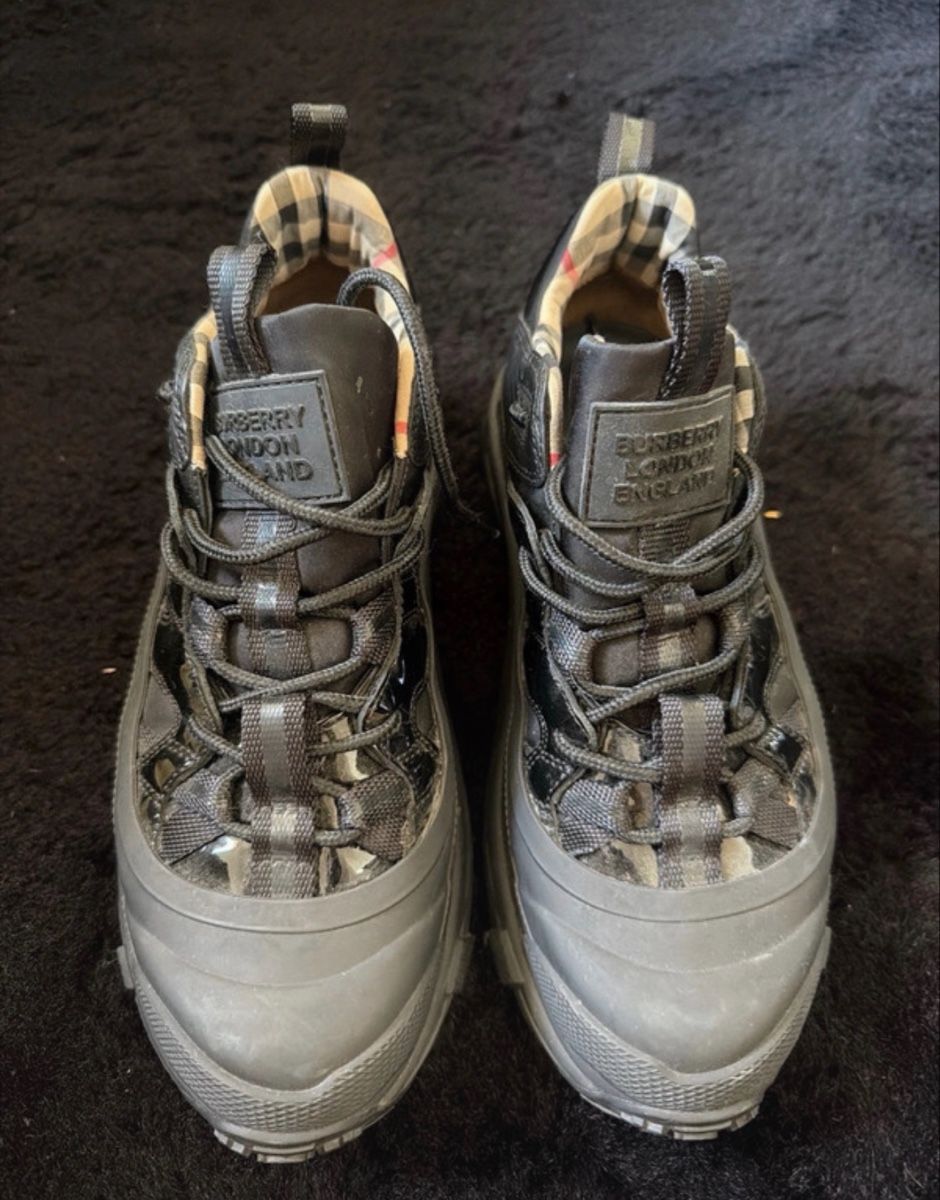 Burberry Scarpe da uomo: Baskets Burberry – Nuovo (secondo la descrizione) da Genève venduto da bou_2t2s