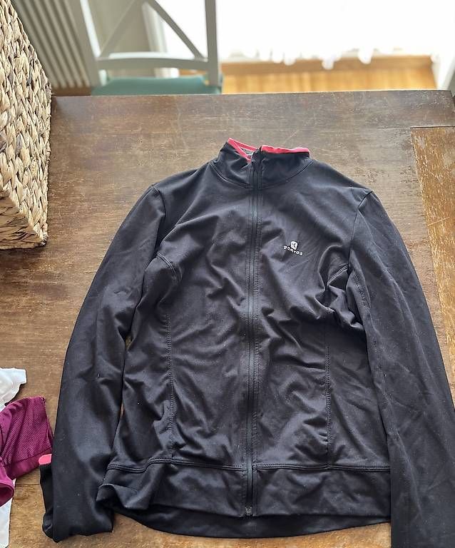 Maglioni & Felpe: unterschiedliche Pullover – Usato da Zürich venduto da gio_6f5b 4