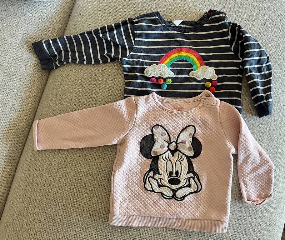 Lotti & Set di vestiti: 2 Babypullover Gr 86 – Usato da Meilen venduto da JuliaFantasma