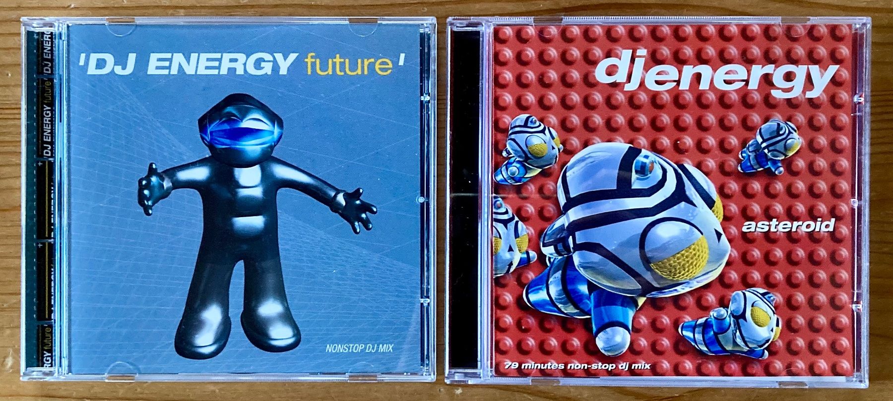 CD: 2x DJ Energy - Future & Asteroid (Energetic Rec., 1999/2000) – Nuovo (secondo la descrizione) da Zürich venduto da Djmotionch