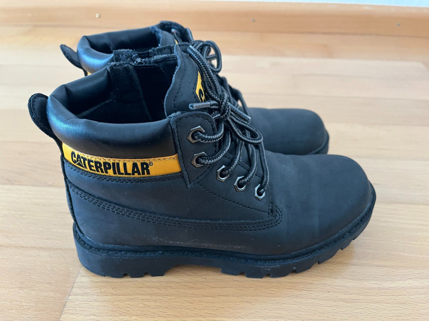Caterpillar Scarpe per ragazzi: Caterpillar Boots Gr. 33 – Usato da Muttenz venduto da Juvenile33 2