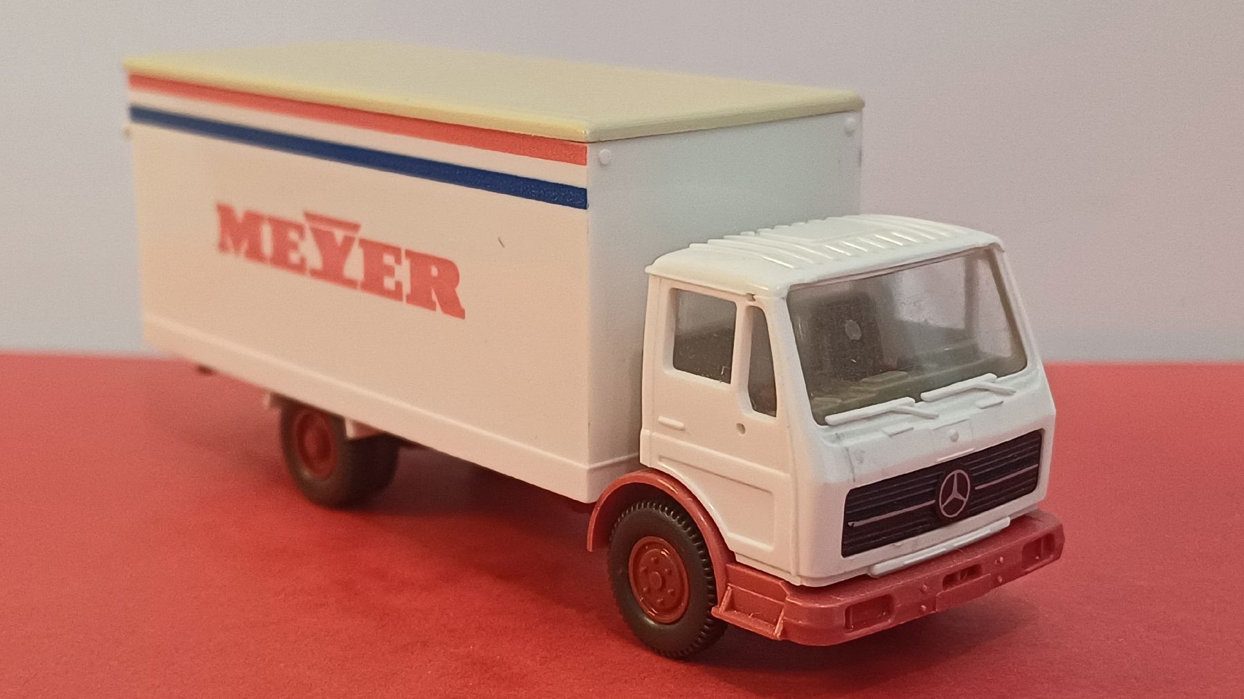 Wiking Modellini d'auto: Mercedes 1017 "Meyer" von Wiking – Usato da Uznach venduto da Katinka83 1