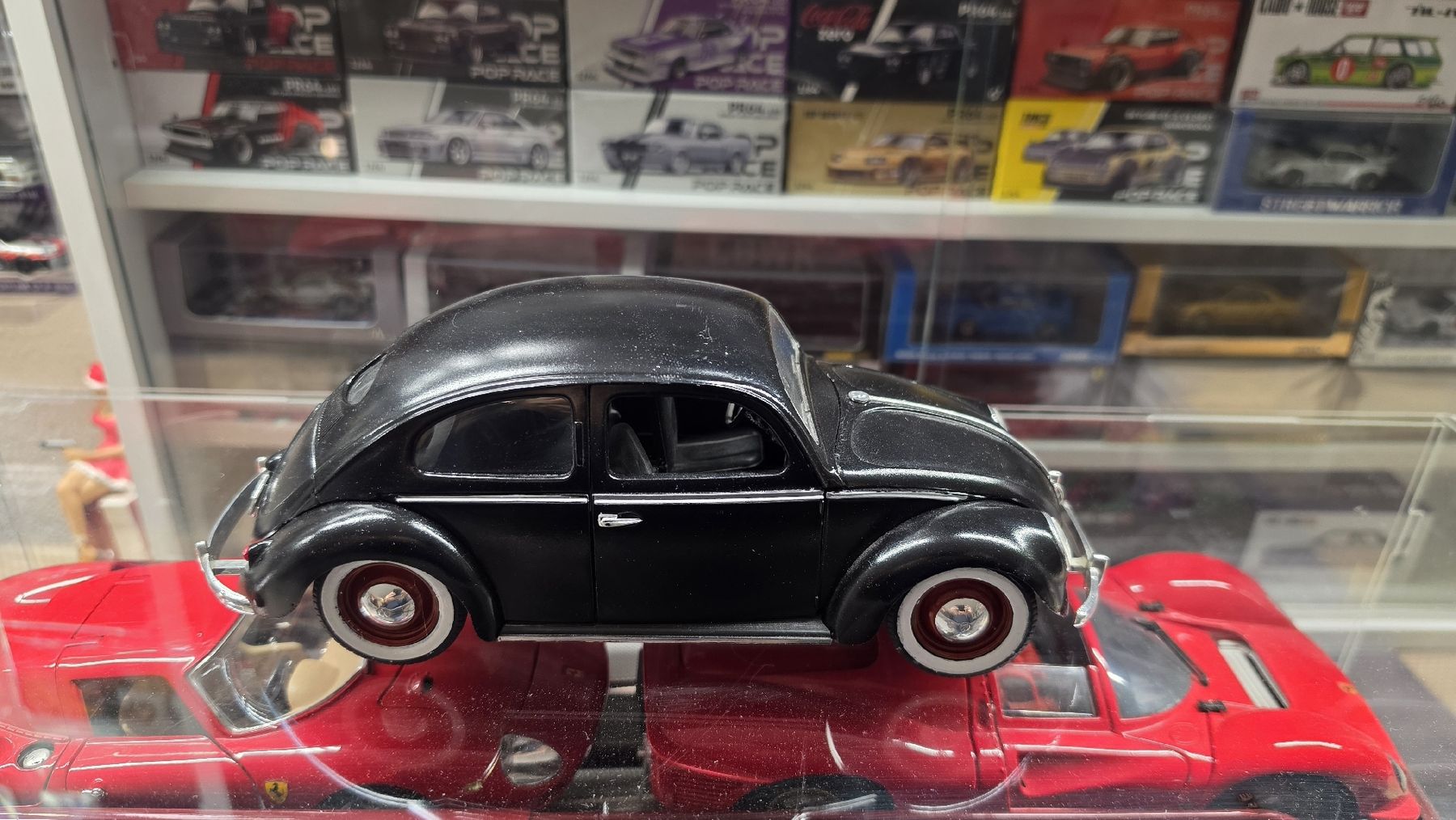 Solido Modellini d'auto: Schwarzer VW Käfer, Modellauto 1:18 Solido – Usato da Obergerlafingen venduto da Deluxepoint