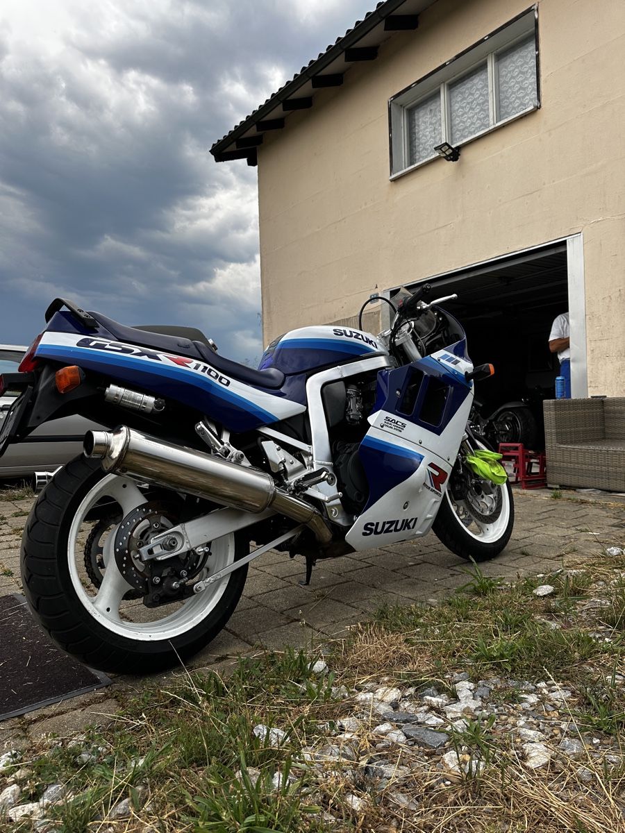 Suzuki Route: Suzuki Gsx-R 1100 – D'occasion à Uetikon am See par jen_ghx2 2