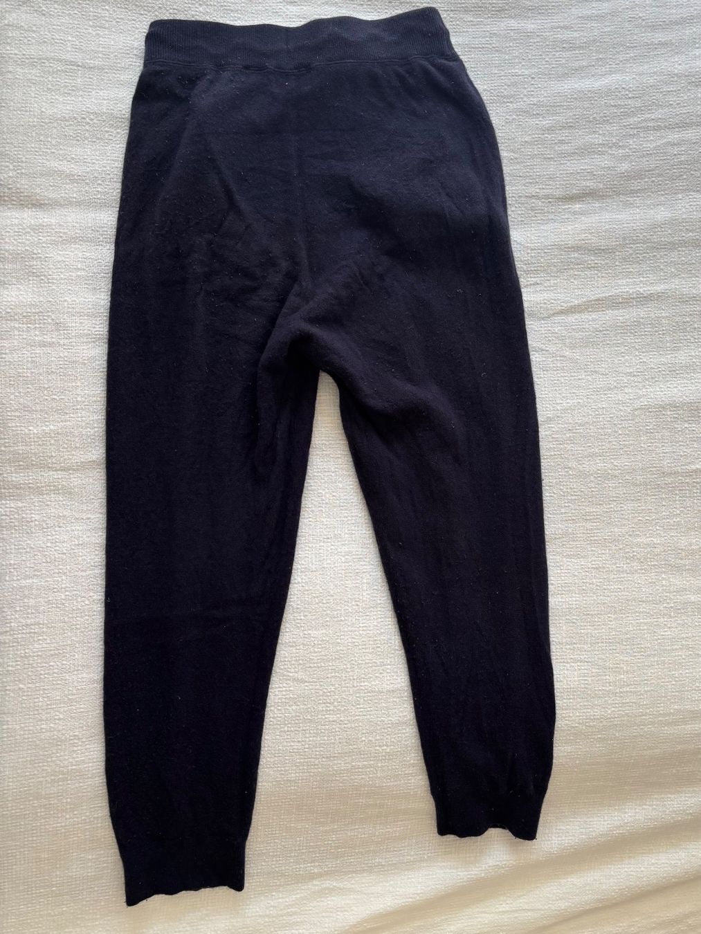 H&M Anzüge: H&M 100% Wolle Homewear Anzug – Gebraucht aus Zürich von jas_5mwh 2