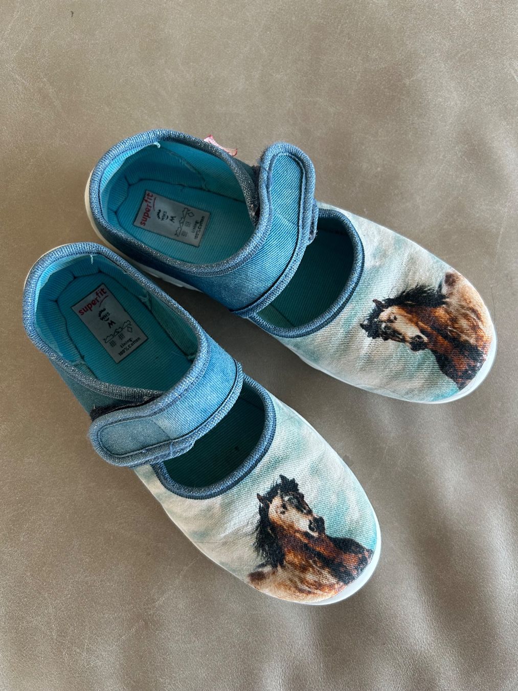 Superfit Scarpe per ragazzi: Kinder***Hausschuhe Superfit Pferd Gr. 31 – Usato da Wädenswil venduto da LS777