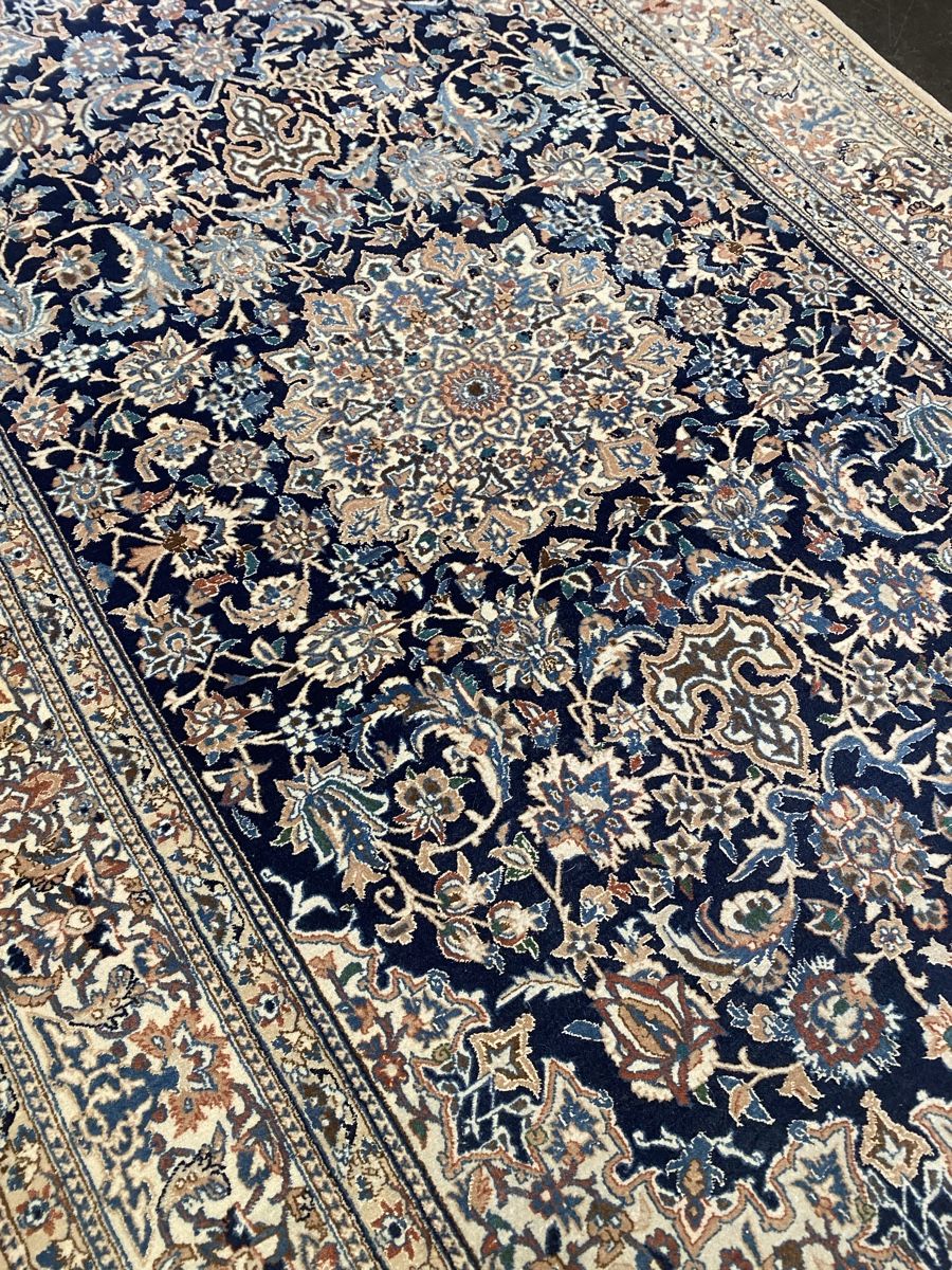 Tapis: Original Perser Teppich Nain mit Seide – D'occasion à Männedorf par Adamiat 9