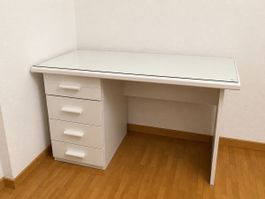 Bureau & chaise