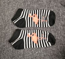 Neu! Sneaker Socken Gr. 39 - 42 Flamingo Pink Schwarz