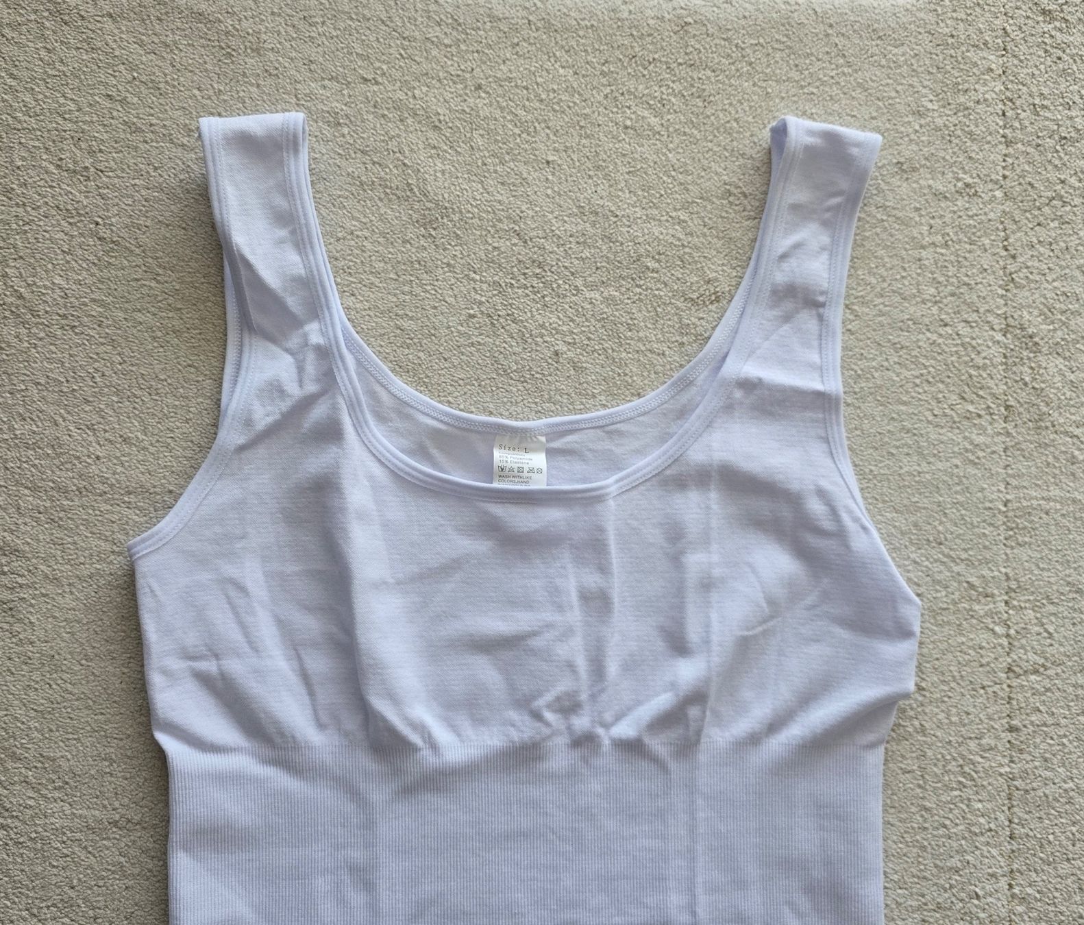 Altra biancheria intima: Nahtloses Tanktop / Shapewear Gr. L – Nuovo e nell'imballaggio originale da Wabern venduto da Irakene 2