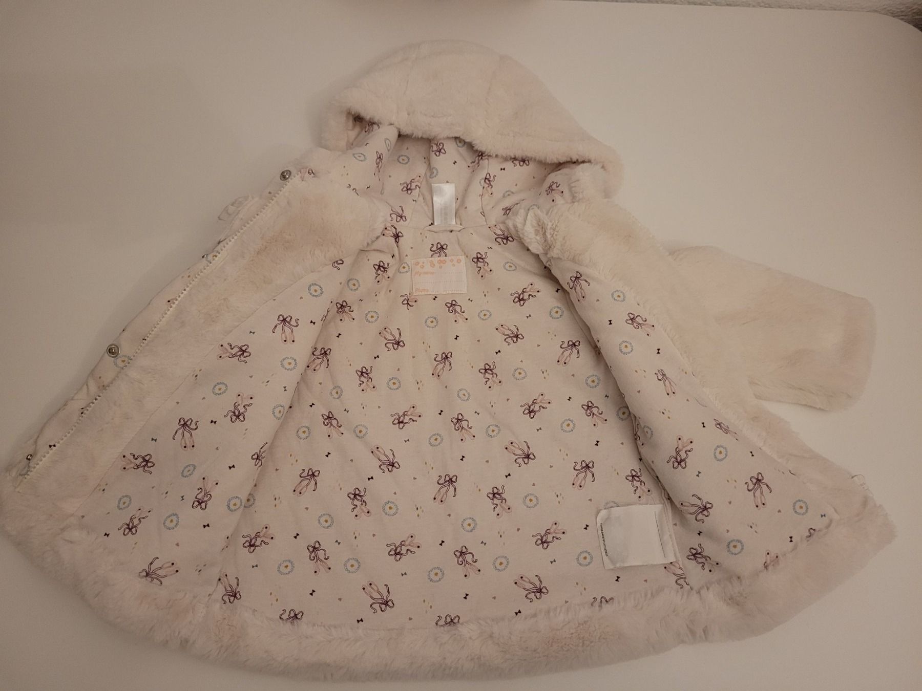 Giacche & Cappotti: Super flauschige Jacke gr. 86 – Usato da Perlen venduto da Safari_23 1