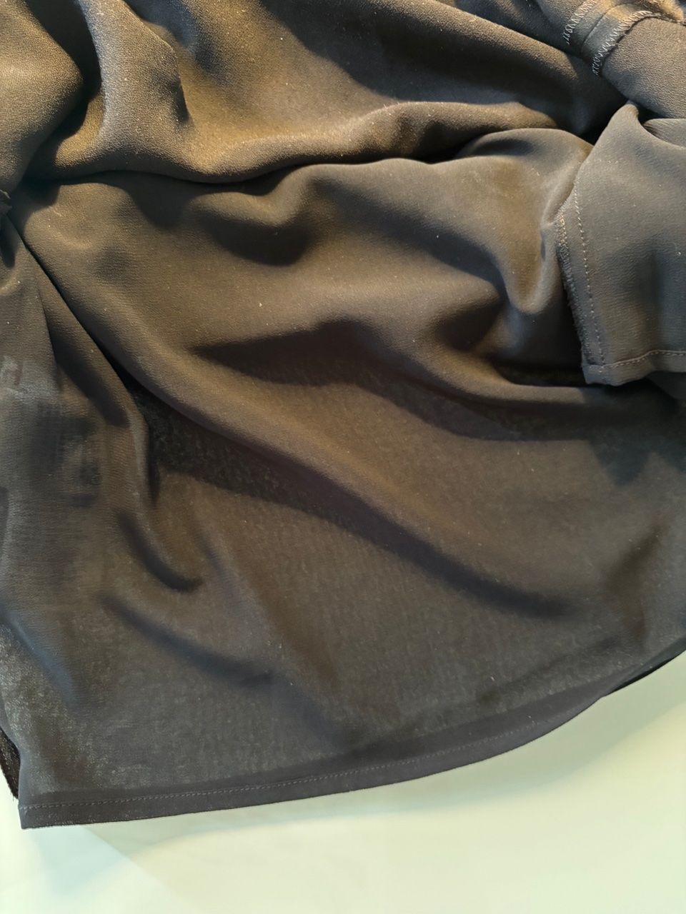 Vestiti: Schwarzes Kleid – Usato da Eglisau venduto da SAM240186 7