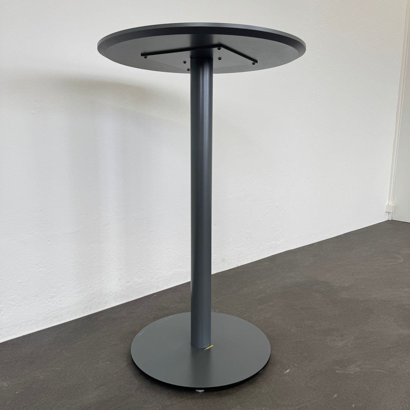 Lista Tavoli: Lista Office Motion Stehbartisch – Usato da Schönenwerd venduto da mcofficeshop 4