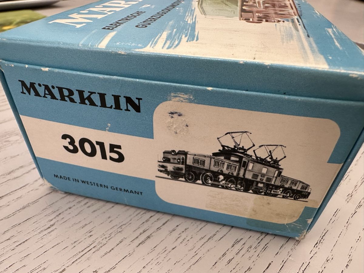 Märklin Modelleisenbahnen: Märklin 3015 SBB Ce 6/8 III – Gebraucht aus Lupsingen von New-Haven 8