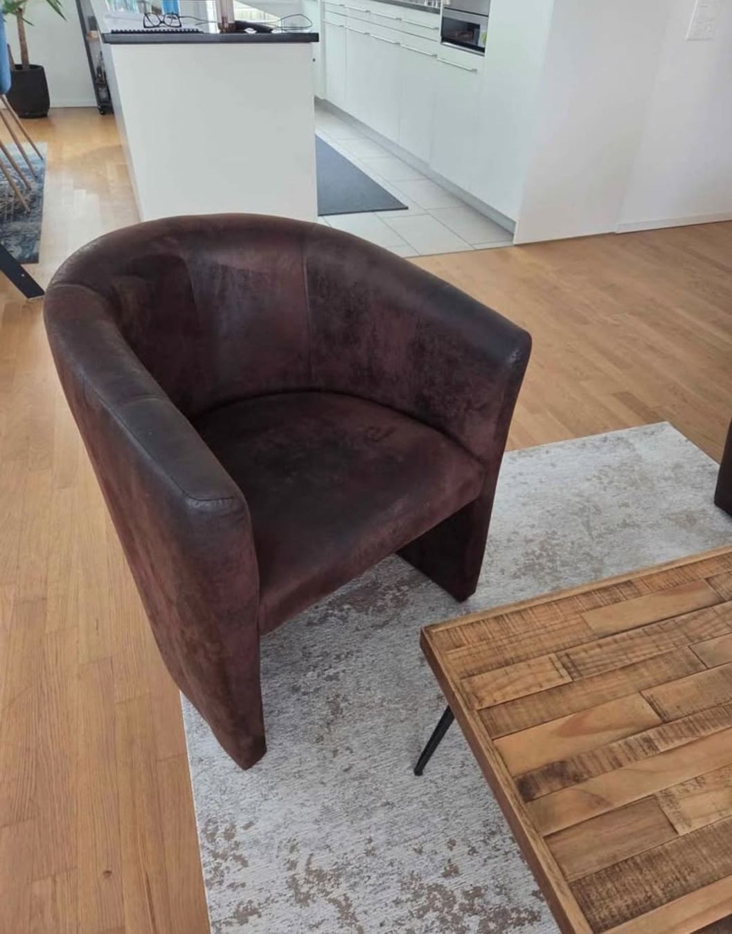 Poltrone: Couchsessel – Nuovo (secondo la descrizione) da Küssnacht am Rigi venduto da Zodi
