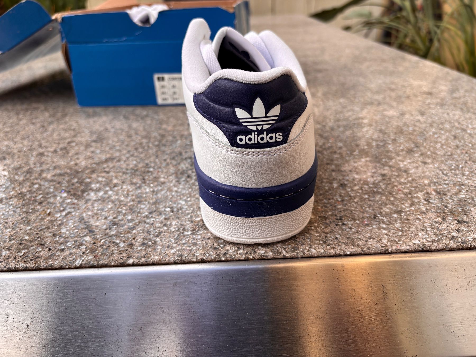 Scarpe da uomo: Adidas Continental 80 Schuhe Grösse 43 – Usato da Windisch venduto da mgo_x9tq 2