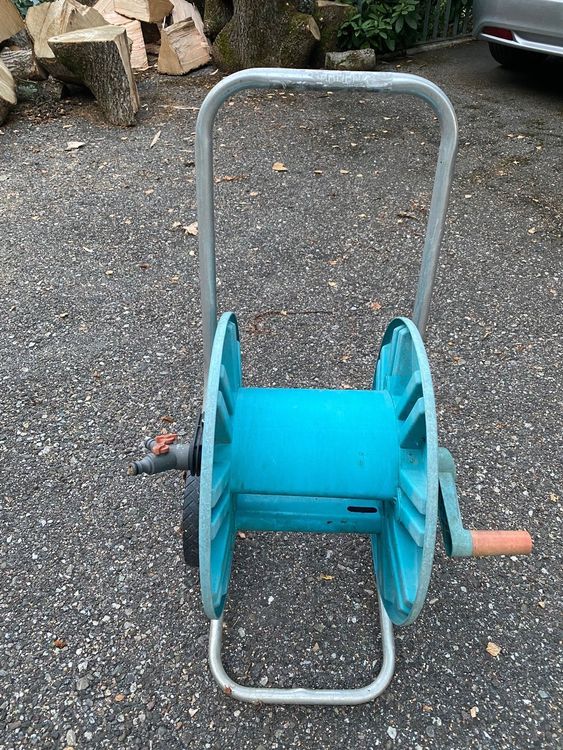 Schlauchwagen Schlauchtrommel und Schläuche für den Garten Kaufen auf