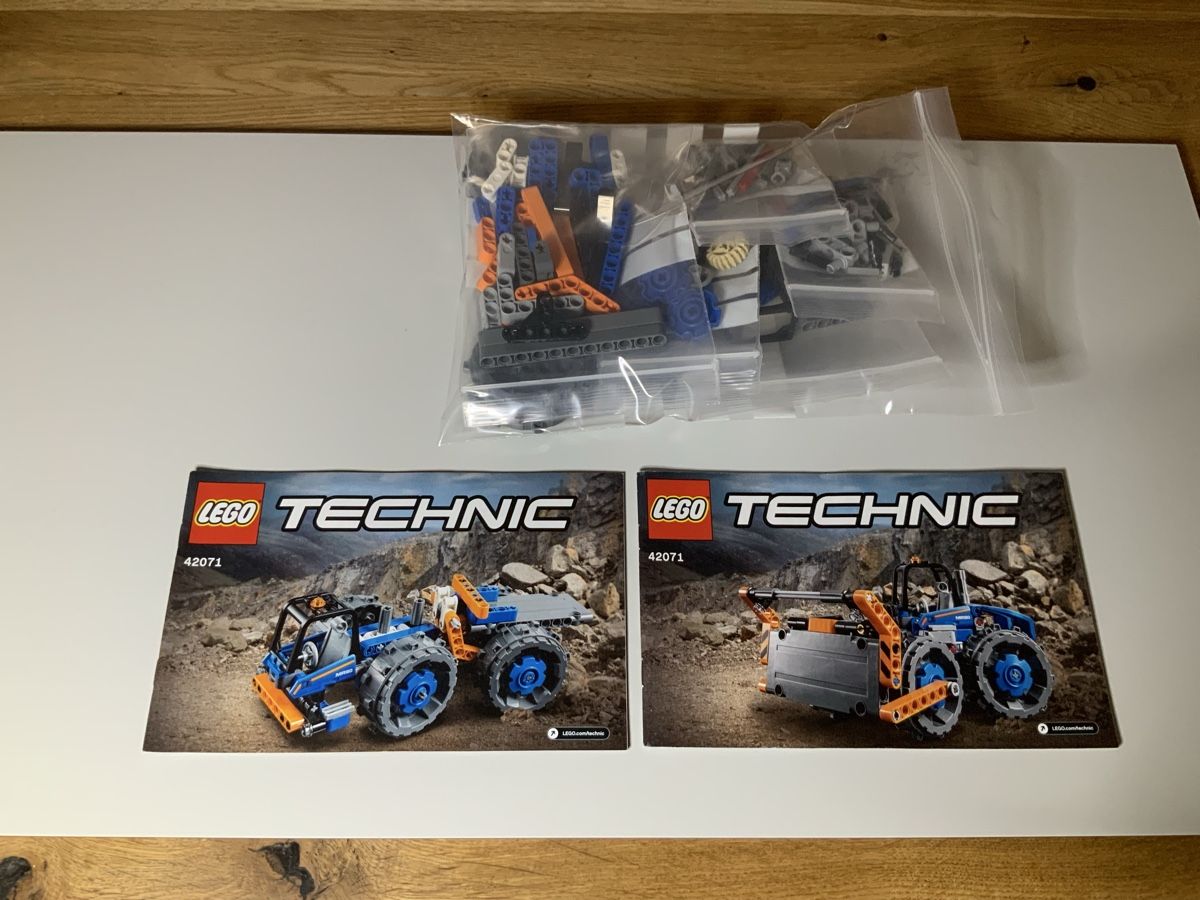 Lego Kit di costruzioni: 2x LEGO Technic 42071 Dozer Compactor – Nuovo (secondo la descrizione) da Tagelswangen venduto da rotsi 3