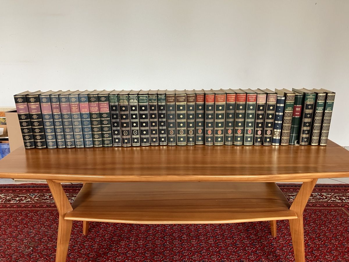 Livres: Bücher Sammlung – D'occasion à Melchnau par Markus885