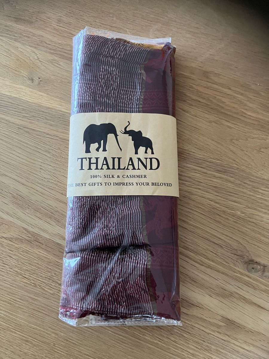Foulards & écharpes: Halstuch  Schal rot – Neuf (Voir description) à Bettwiesen par Zustand57 1
