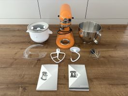 Top KitchenAid Artisan orange mit Eisbecher und Zubehör