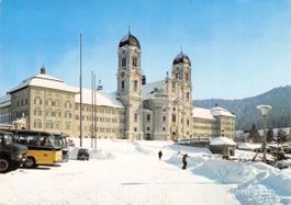 Einsiedeln SZ 1970 Kloster Oldtimer Bus alte Autos Postauto