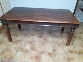 TAVOLO IN LEGNO
